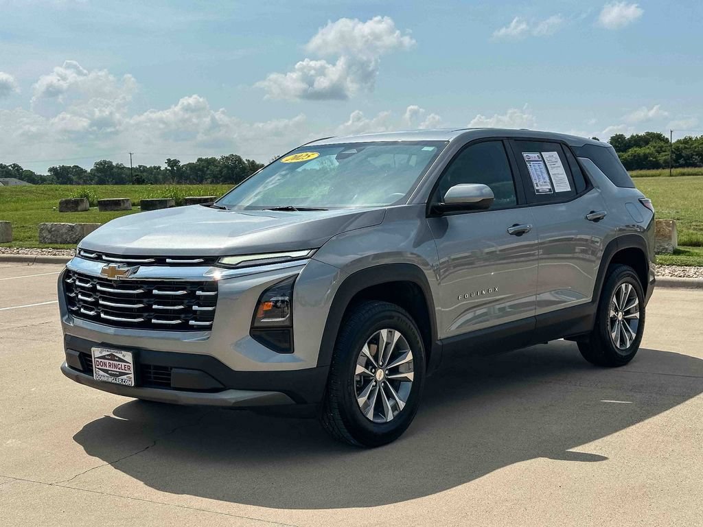 Used 2025 Chevrolet Equinox LT FWD image 7