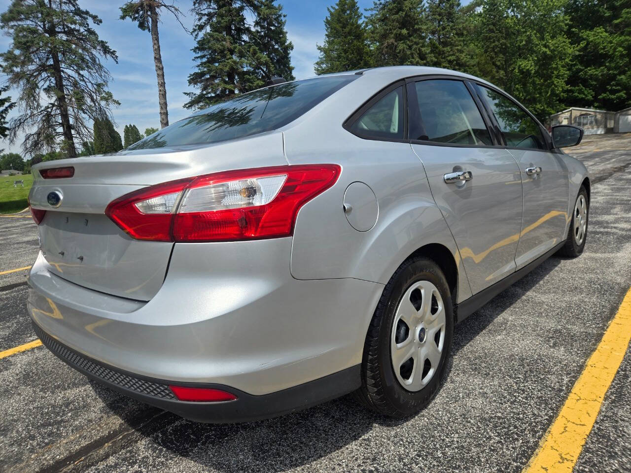 Used 2012 Ford Focus S FWD image 10