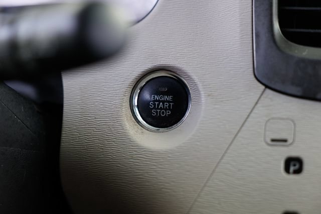 Used 2014 Toyota Sienna Limited w/ Limited Premium Package AWD/4WD image 38