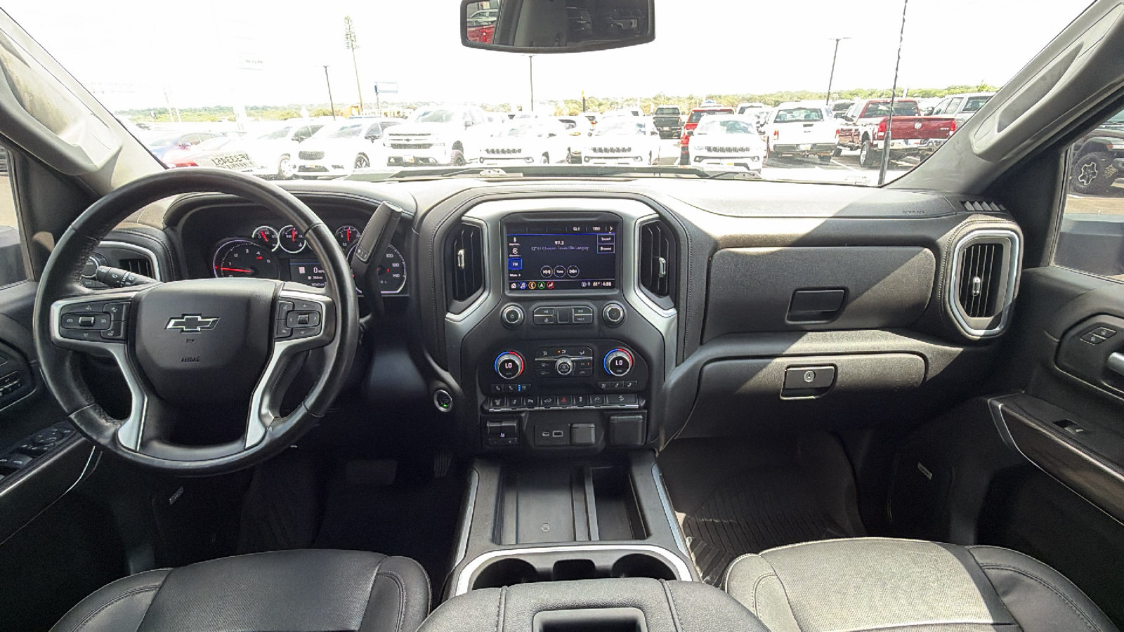 Used 2022 Chevrolet Silverado 2500 LTZ w/ LTZ Plus Package AWD/4WD image 15