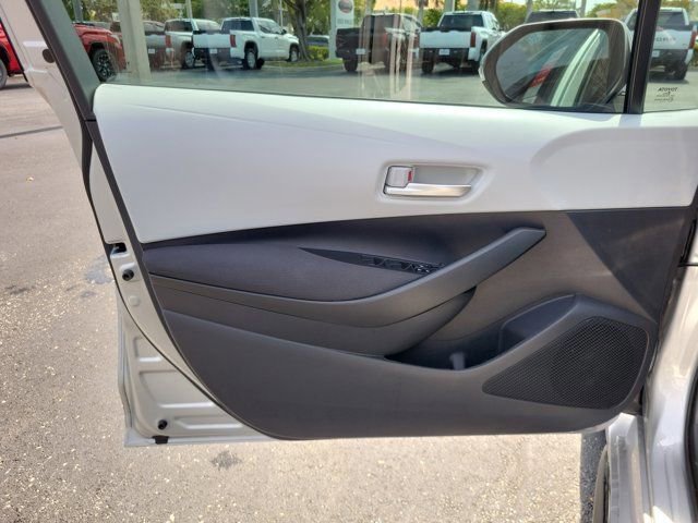 New 2026 Toyota Corolla SE FWD image 10