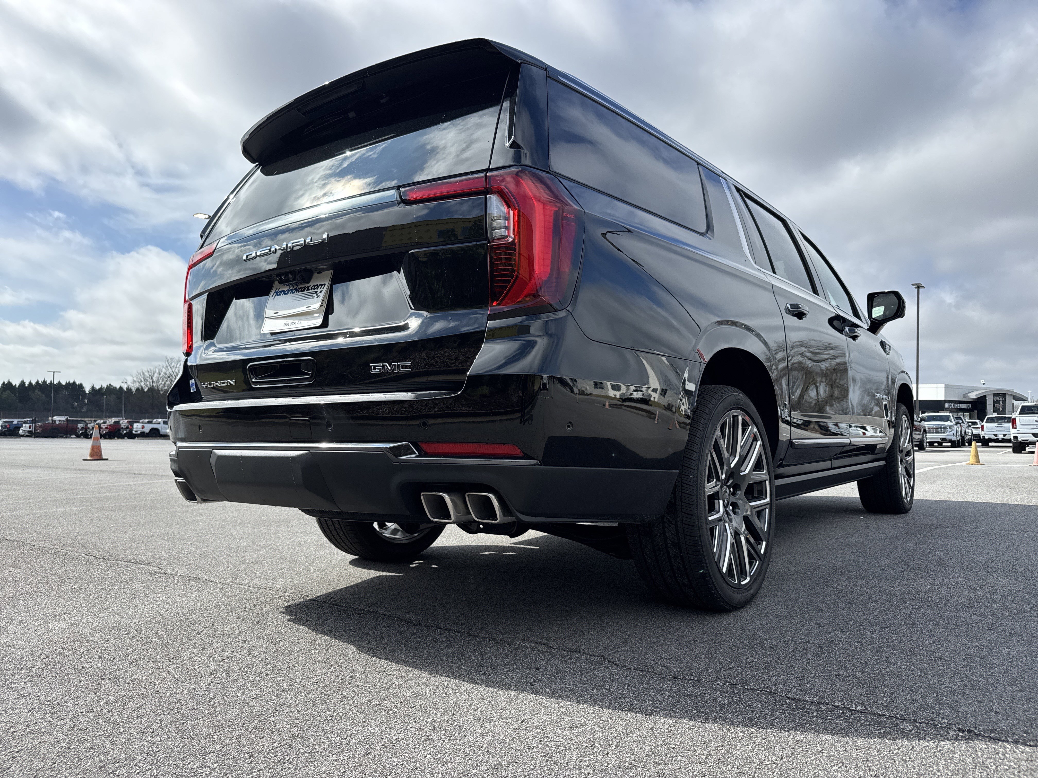 Used 2026 GMC Yukon XL Denali Ultimate w/ LPO, Floor Liner Package image 9