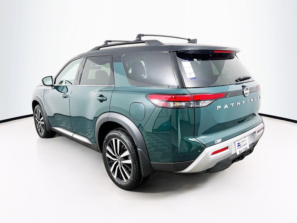 Used 2025 Nissan Pathfinder Platinum image 5