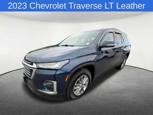 Used 2023 Chevrolet Traverse LT