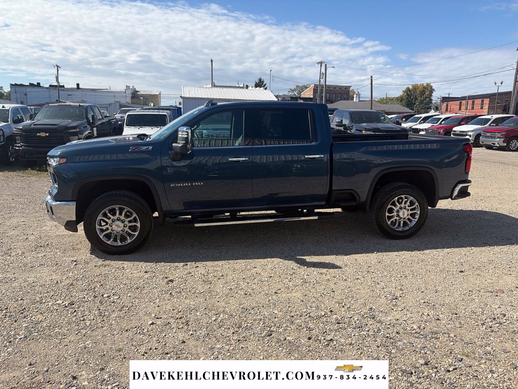 Used 2025 Chevrolet Silverado 2500 LTZ w/ LTZ Plus Package AWD/4WD image 4