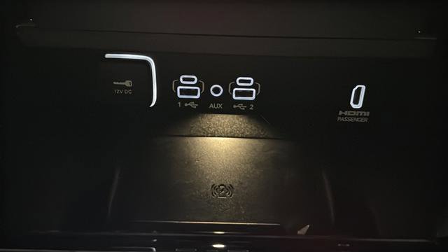 Used 2022 Jeep Grand Wagoneer Series I AWD/4WD image 31