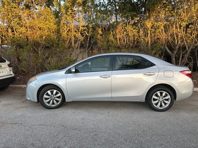 Used 2016 Toyota Corolla LE image 8