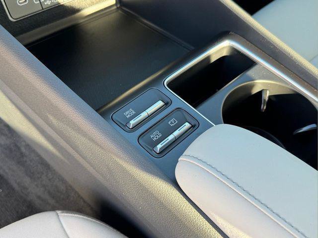 New 2026 Hyundai Sonata Blue FWD image 27