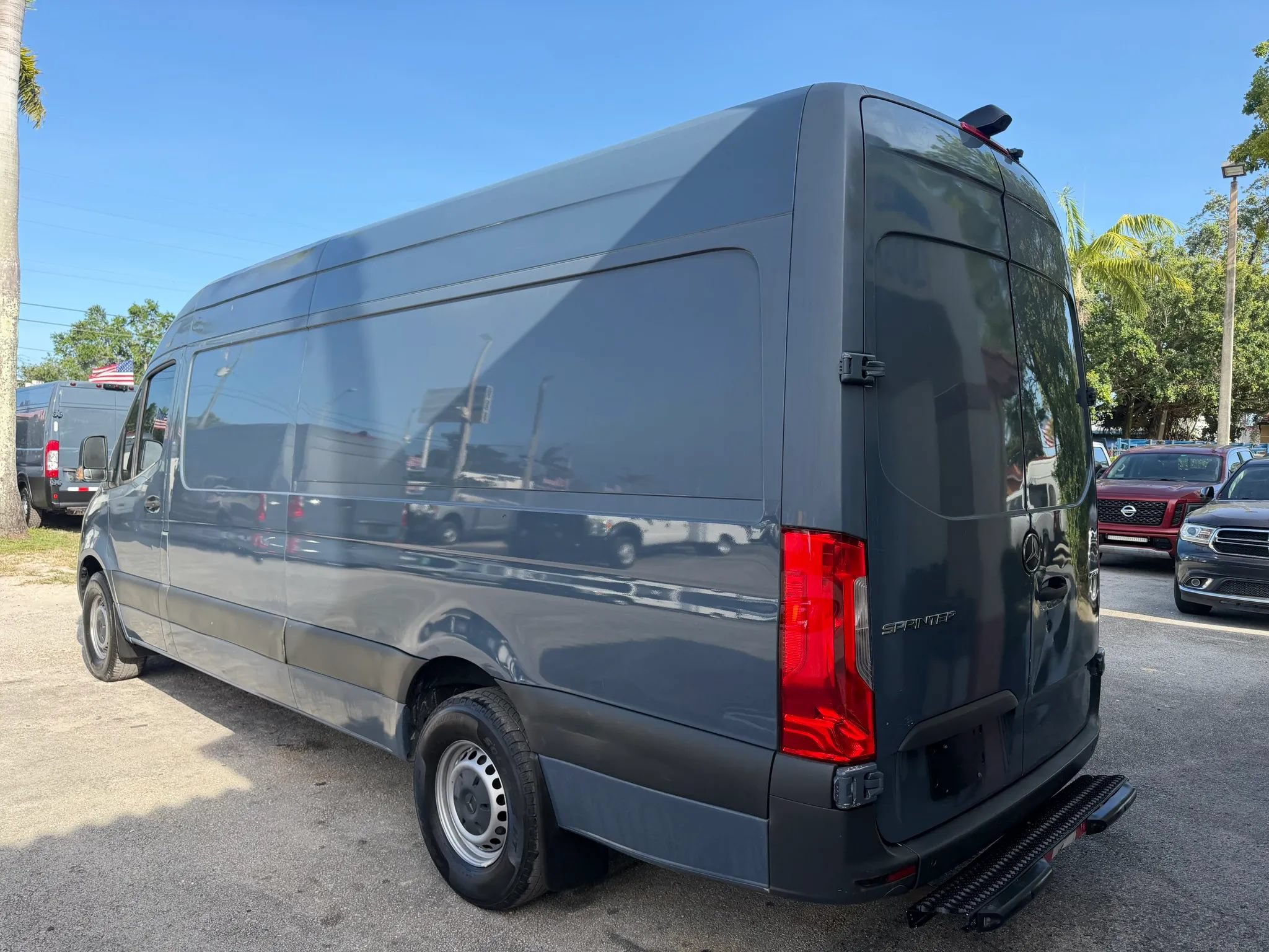 Used 2019 Mercedes-Benz Sprinter 170 image 3