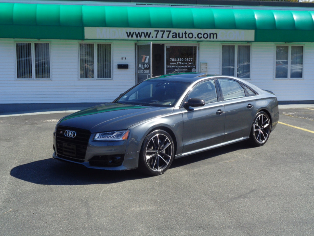 Used 2017 Audi S8 Plus w/ Dynamic Package image 10