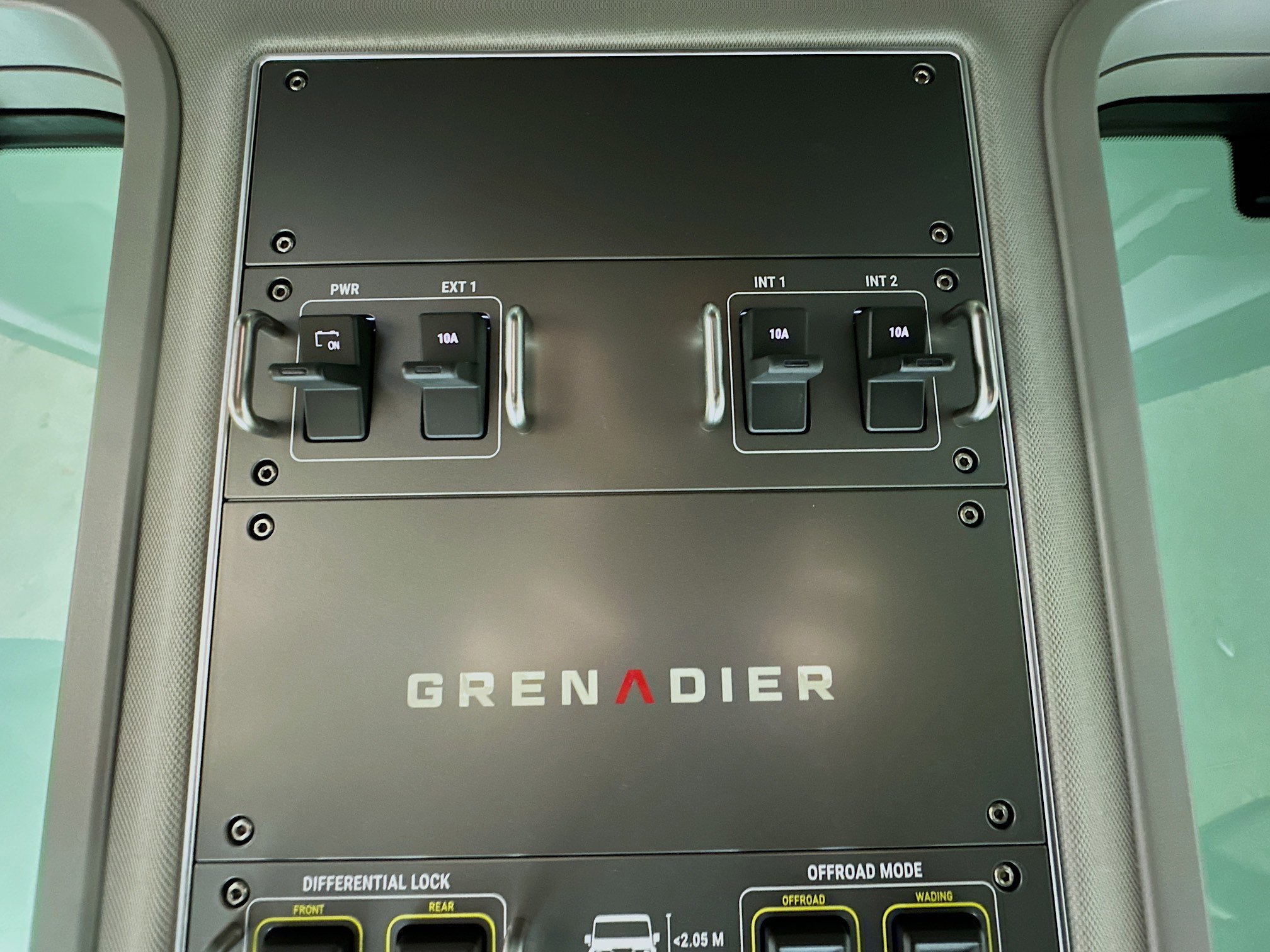 Used 2024 INEOS Grenadier AWD/4WD image 33