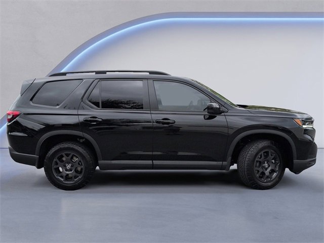 New 2025 Honda Pilot TrailSport image 3