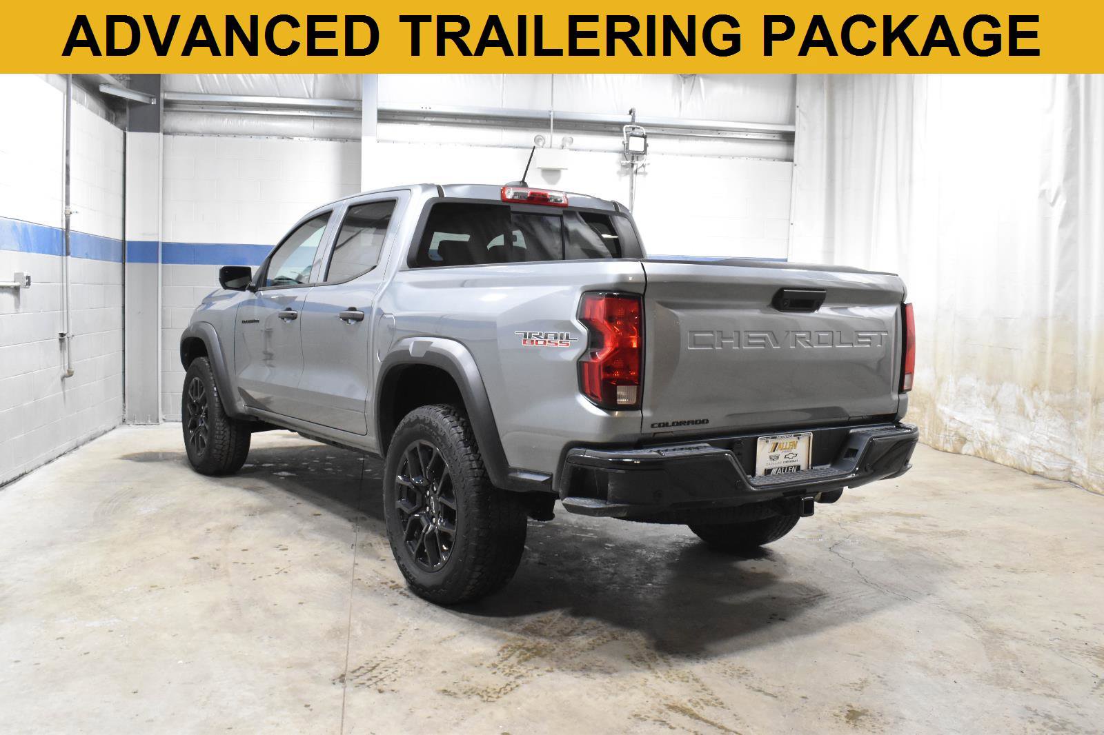 Used 2023 Chevrolet Colorado Trail Boss w/ LPO, Dark Essentials Package image 5