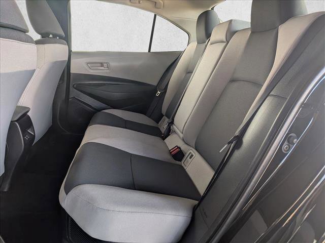 Used 2025 Toyota Corolla LE w/ LE Premium Package FWD image 18