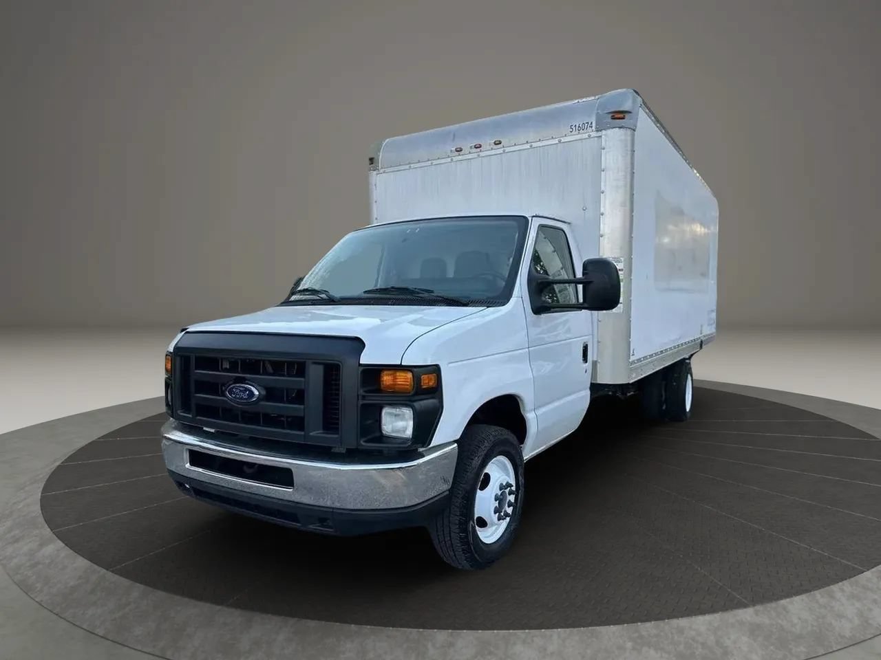 Used 2015 Ford E-350 and Econoline 350 Super Duty RWD image 1