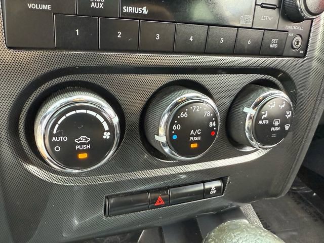 Used 2011 Dodge Challenger image 22