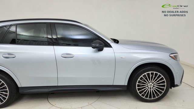 Used 2025 Mercedes-Benz GLC 350e 4MATIC w/ AMG Line image 8