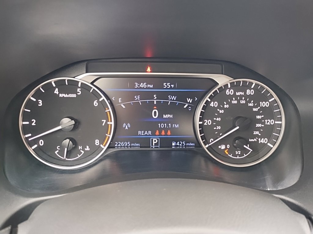 Used 2024 Nissan Altima 2.5 SR w/ SR Premium Package FWD image 19