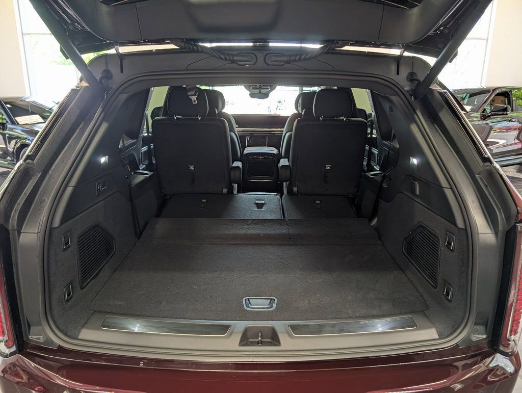 New 2025 Cadillac Escalade IQ Luxury 1 AWD/4WD image 12
