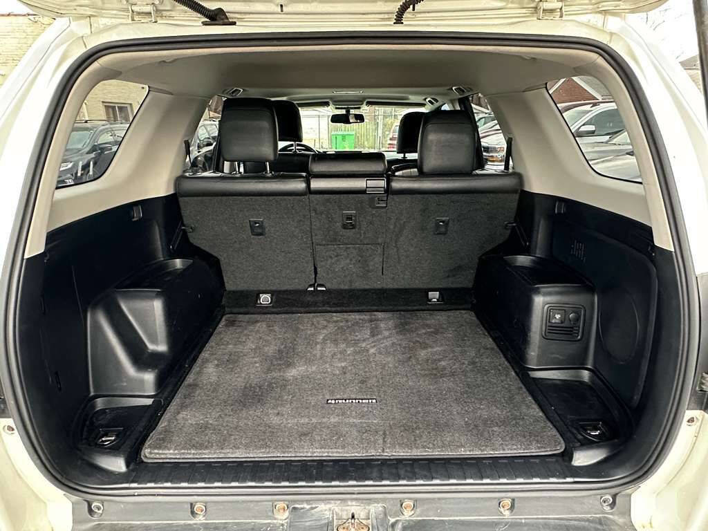 Used 2011 Toyota 4Runner Limited AWD/4WD image 24