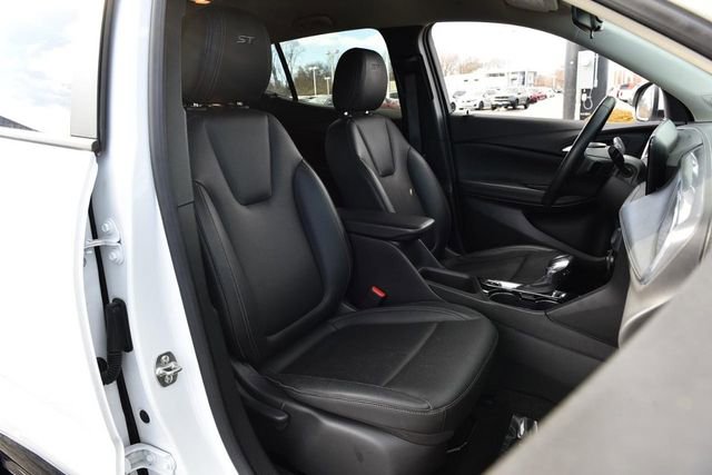 Used 2024 Buick Encore GX Sport Touring image 20