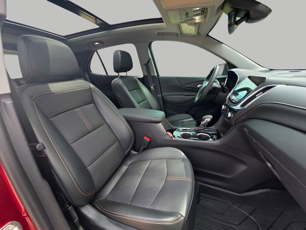 Used 2023 Chevrolet Equinox Premier image 13