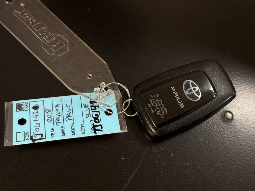 Used 2018 Toyota Prius Three Touring FWD image 29