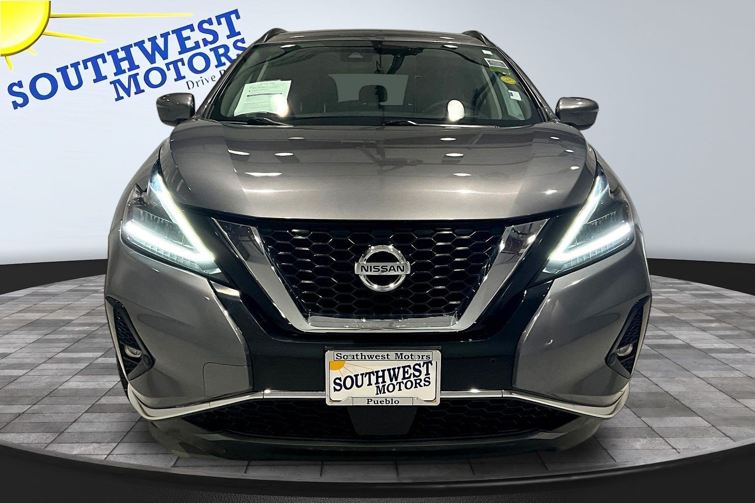 Used 2022 Nissan Murano SV AWD/4WD image 2