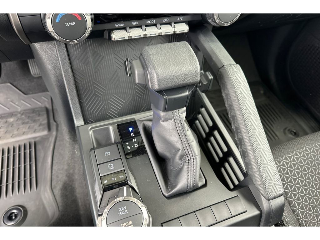 New 2026 Toyota 4Runner SR5 AWD/4WD image 25