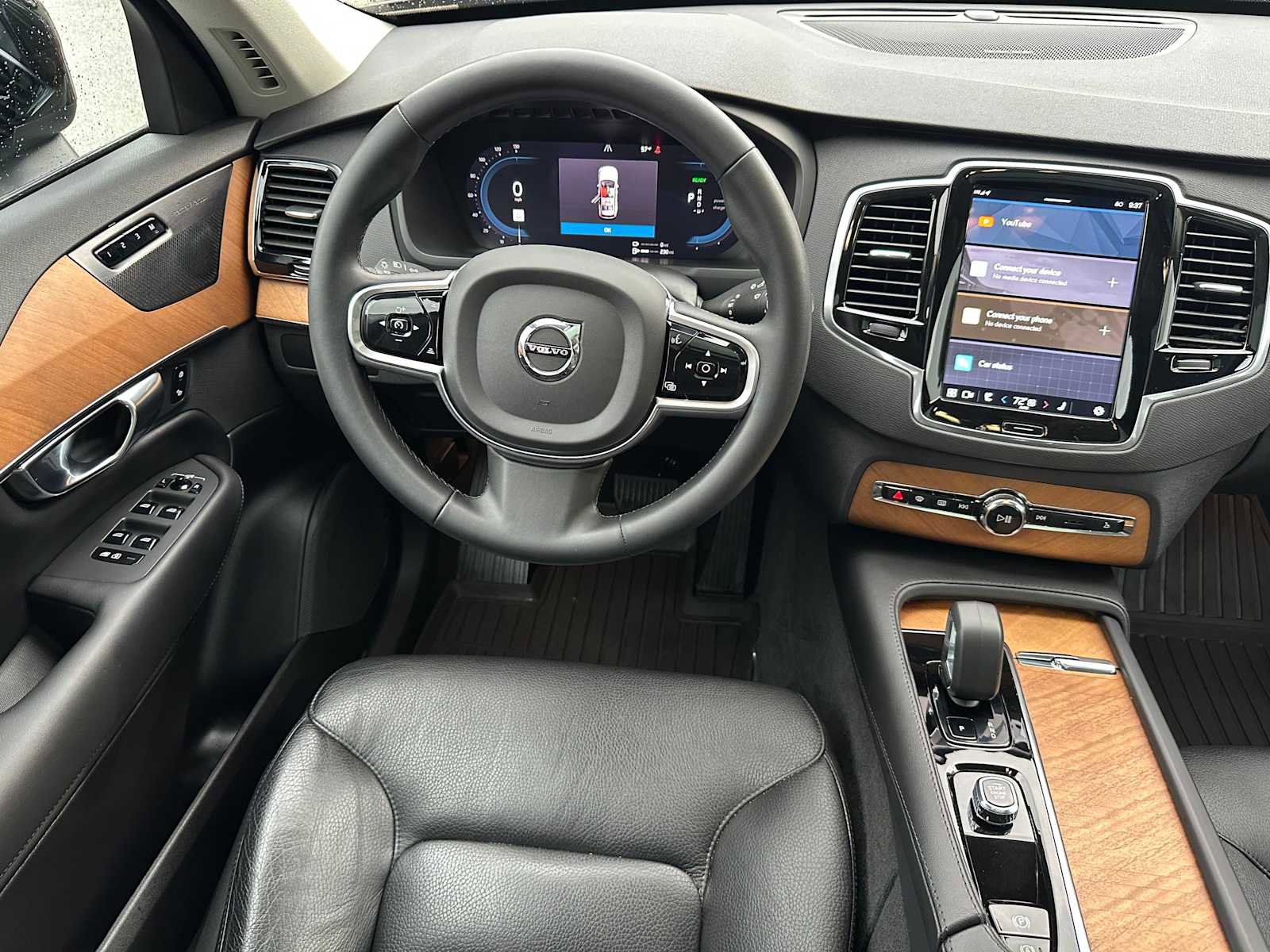 Certified 2023 Volvo XC90 T8 Plus image 26