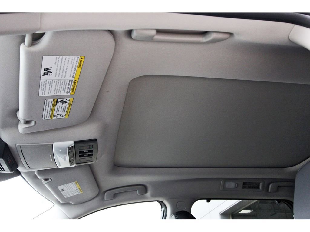New 2026 Nissan Pathfinder SL w/ SL Premium Package (P04) FWD image 28