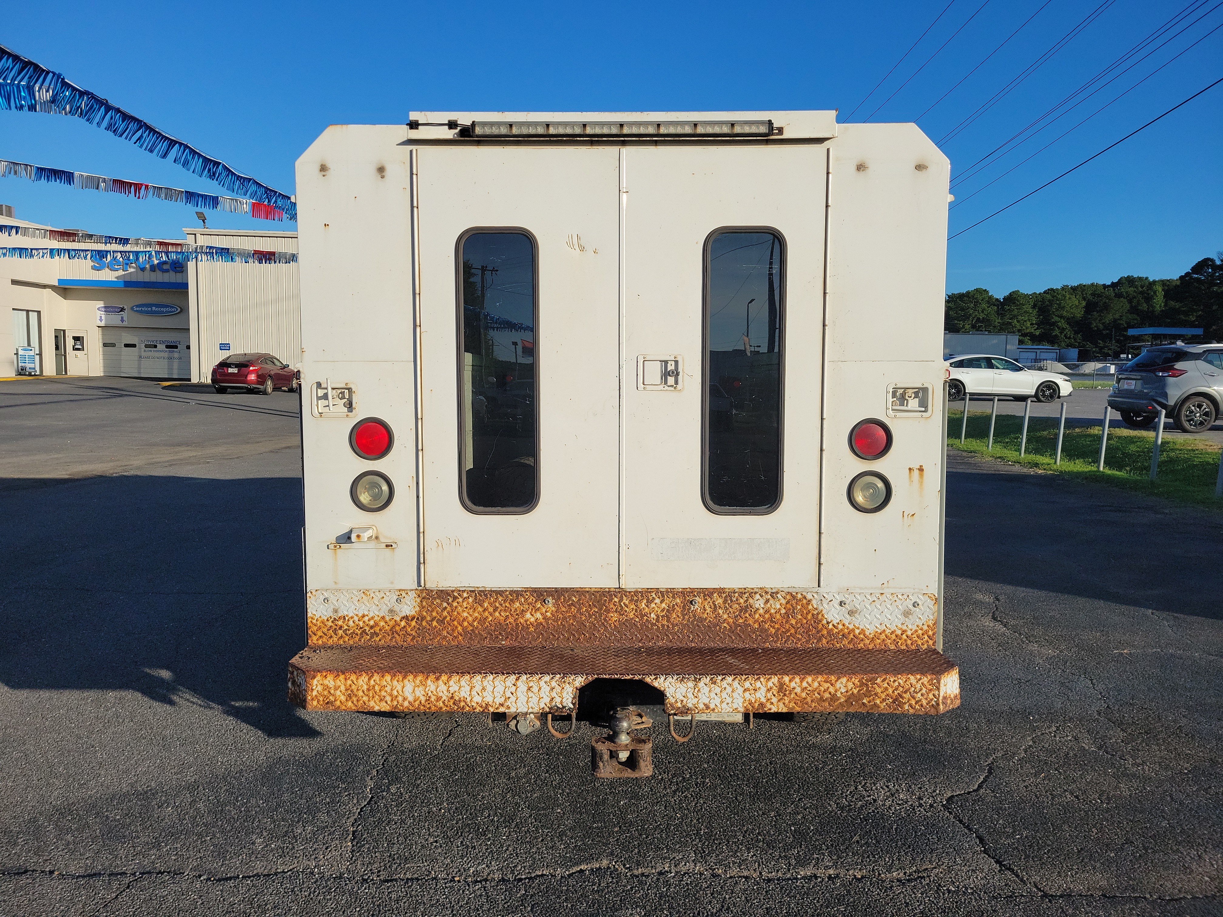 Used 2005 Ford F350 XL AWD/4WD image 6