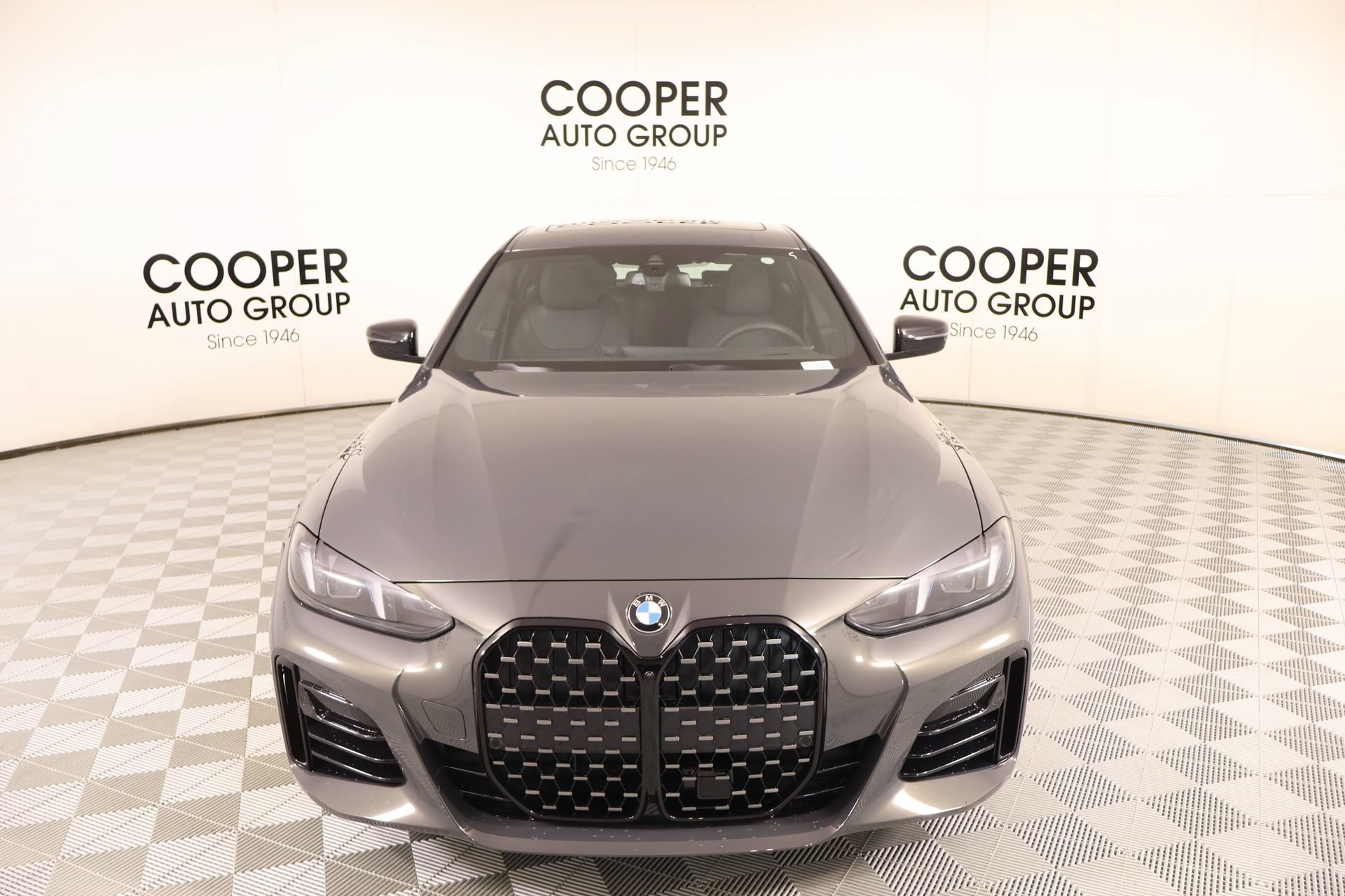 New 2026 BMW 430i xDrive w/ M Sport Package AWD/4WD image 9