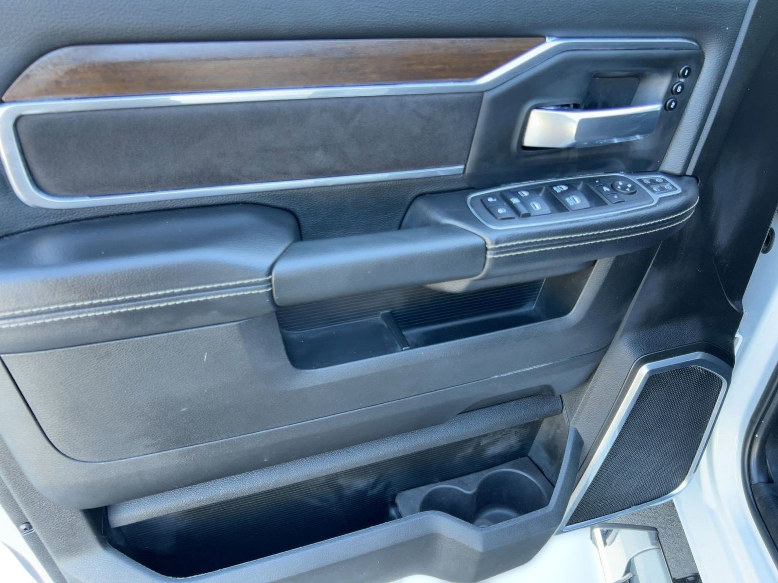 Used 2024 RAM 2500 Laramie w/ Safety Group image 12