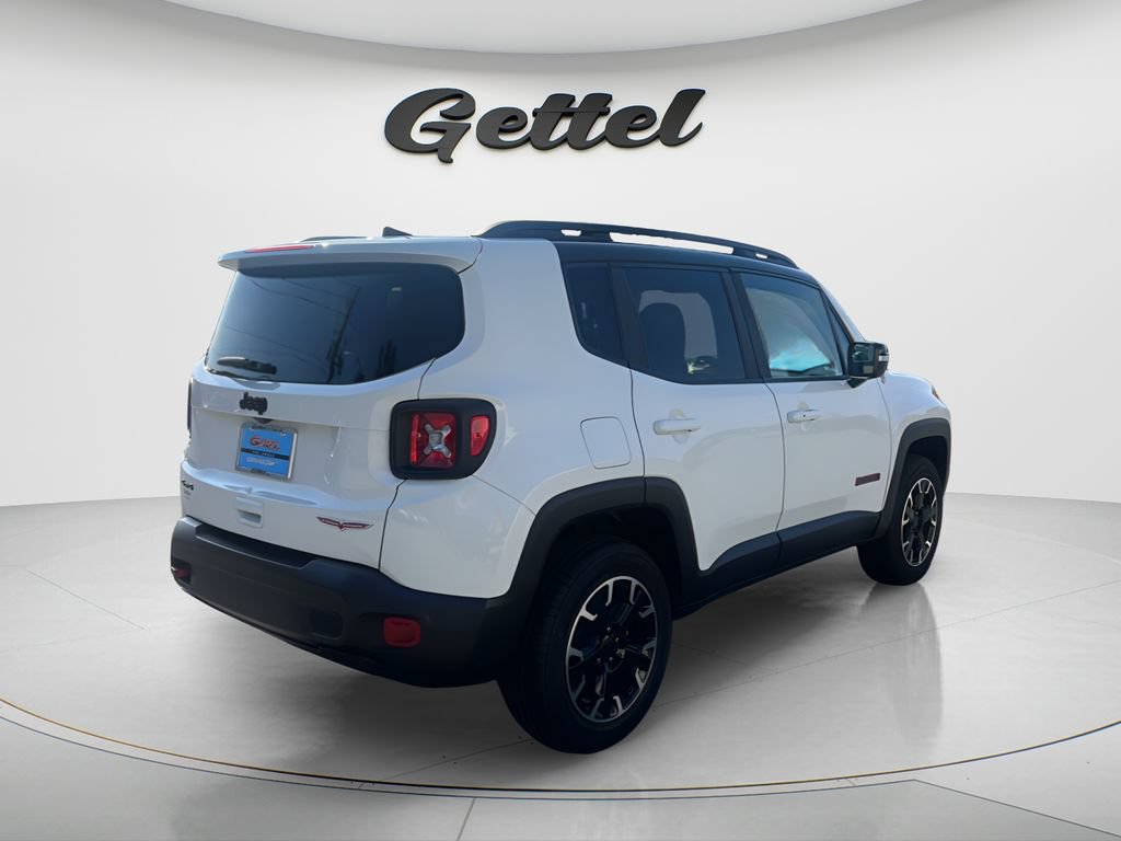 Used 2023 Jeep Renegade Trailhawk AWD/4WD image 5