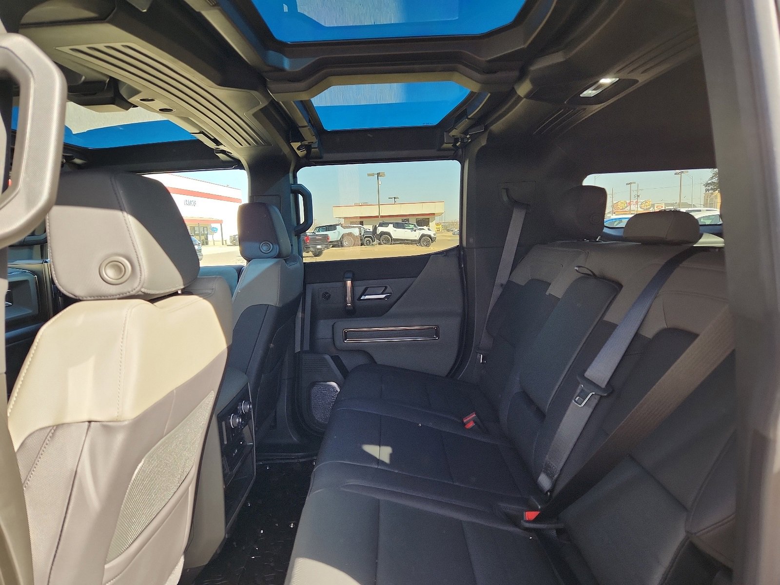 New 2025 GMC Hummer EV 3X image 8