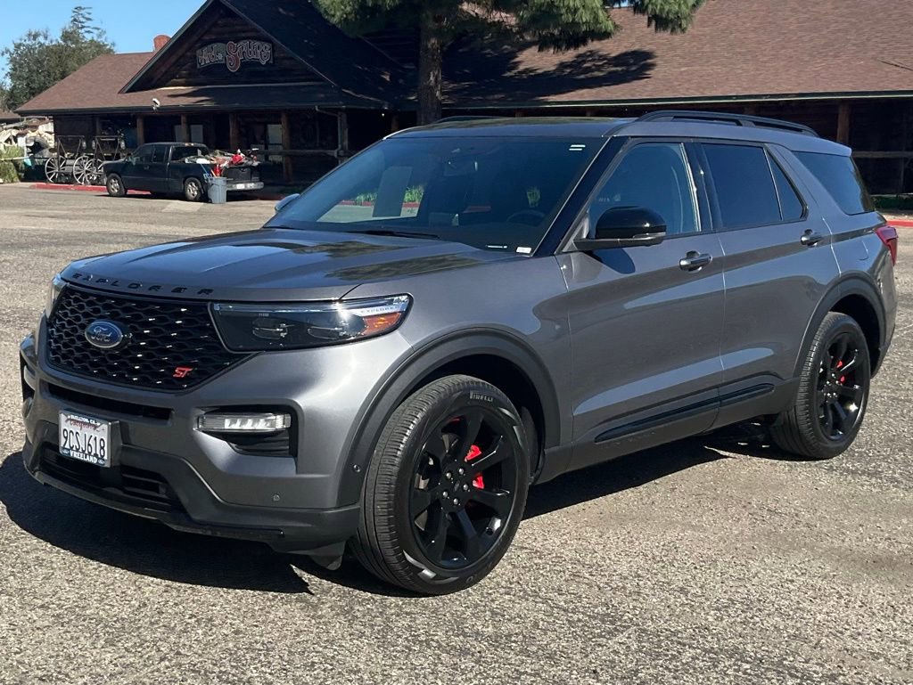 Used 2022 Ford Explorer ST w/ Equipment Group 401A image 2