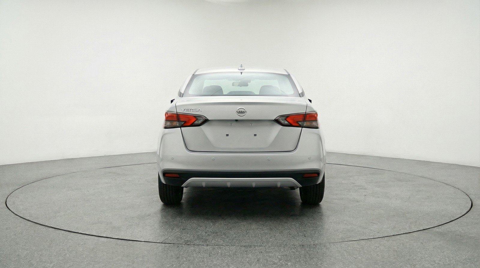 Used 2025 Nissan Versa SV image 7