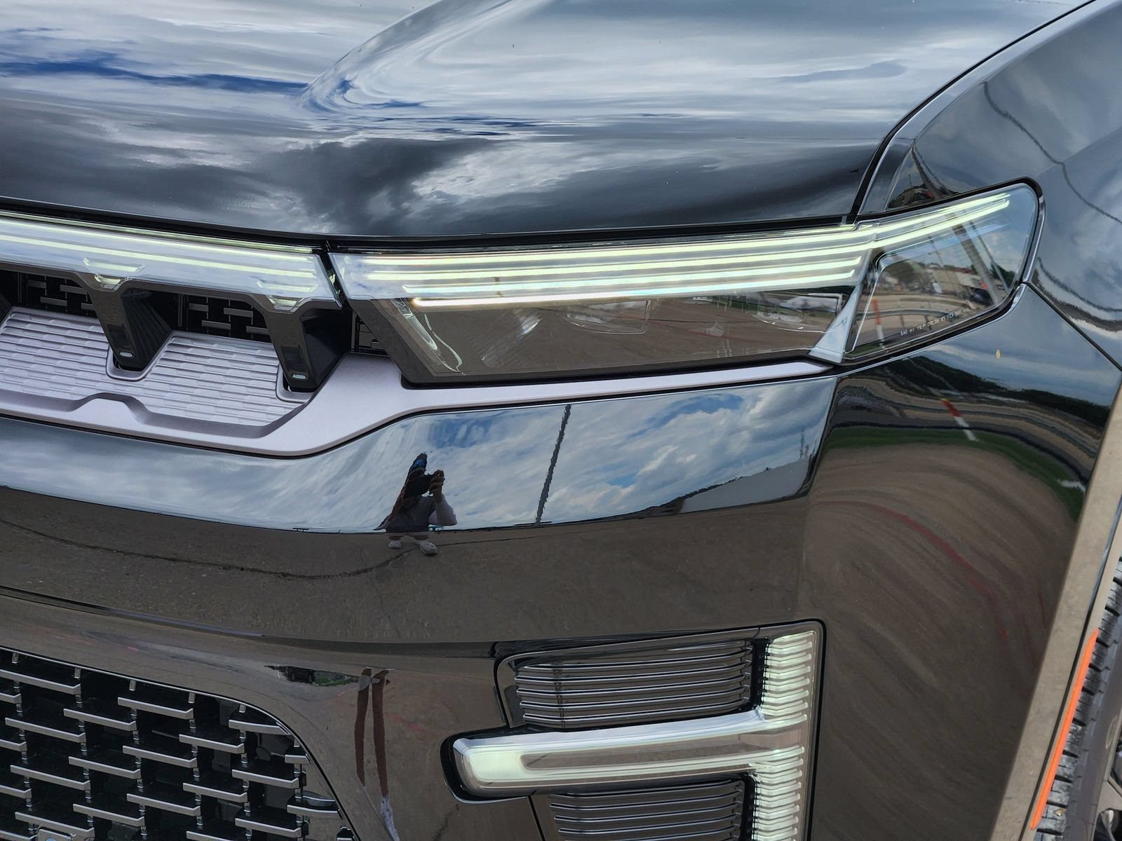 New 2026 Jeep Grand Wagoneer L Summit AWD/4WD image 9
