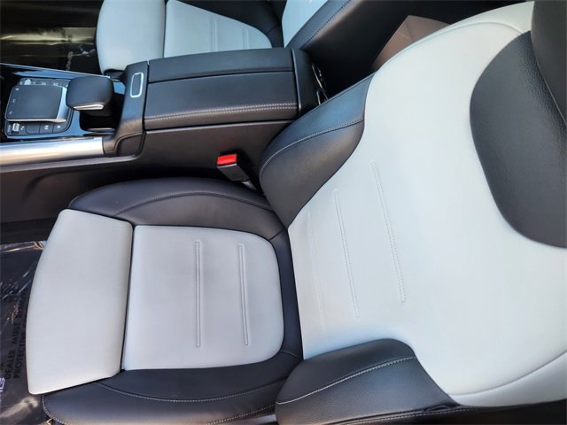 Certified 2021 Mercedes-Benz GLA 250 4MATIC image 8