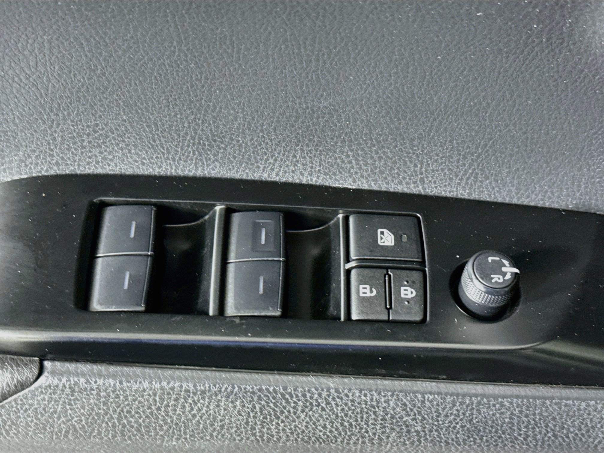 Used 2026 Toyota Camry LE FWD image 24
