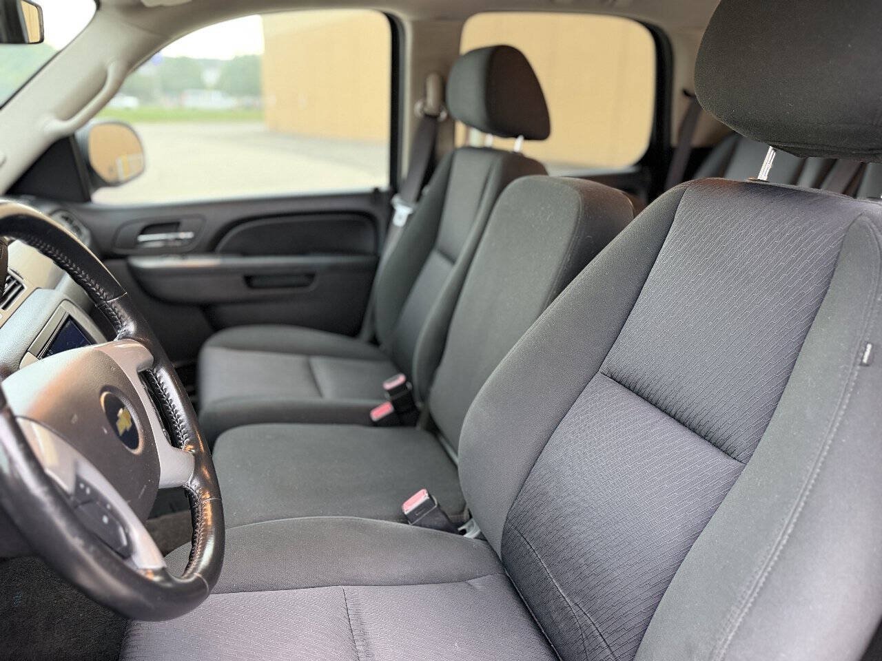 Used 2013 Chevrolet Tahoe 4WD image 18
