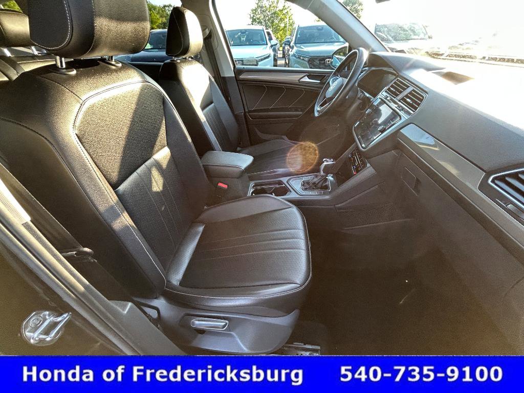 Used 2022 Volkswagen Tiguan SE FWD image 28