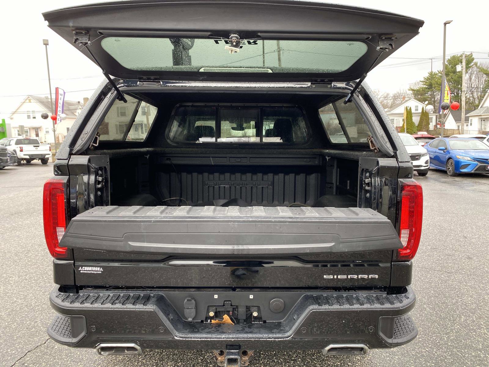 Used 2019 GMC Sierra 1500 Denali w/ Denali Ultimate Package AWD/4WD image 5