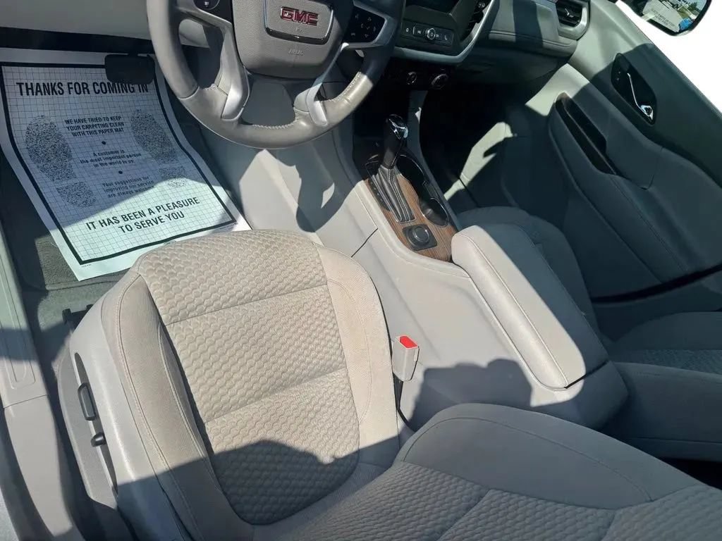 Used 2017 GMC Acadia SLE FWD image 10
