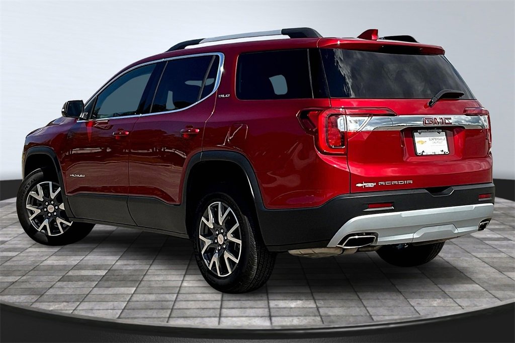 Used 2023 GMC Acadia SLE w/ Driver Convenience Package image 13