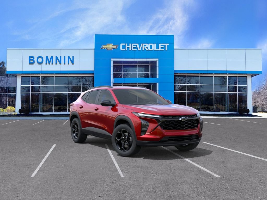 New 2026 Chevrolet Trax LT w/ Midnight Edition FWD image 2