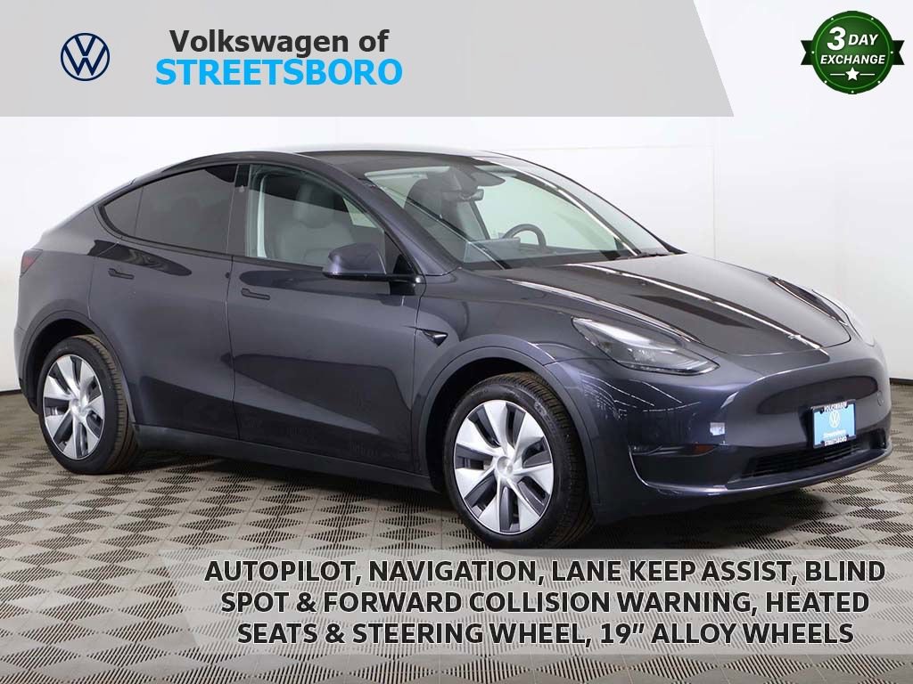 Used 2024 Tesla Model Y Long Range image 1