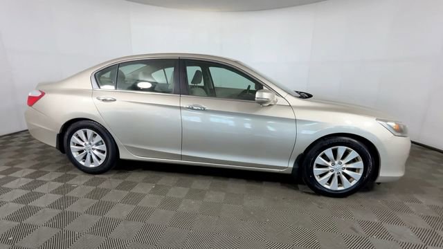 Used 2015 Honda Accord EX image 3