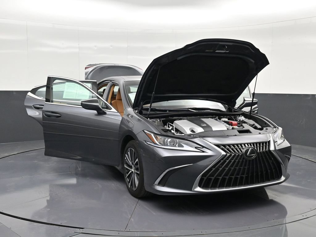 Used 2024 Lexus ES 350 w/ Premium Package image 12
